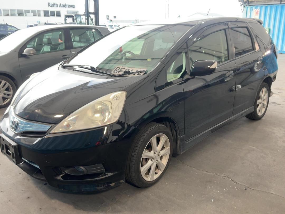 Photo '3' of Honda FIT Shuttle Photo '3' of Honda FIT Shuttle