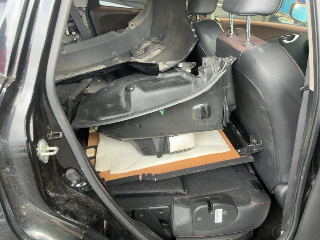 Photo '7' of Honda FIT Shuttle Photo '7' of Honda FIT Shuttle