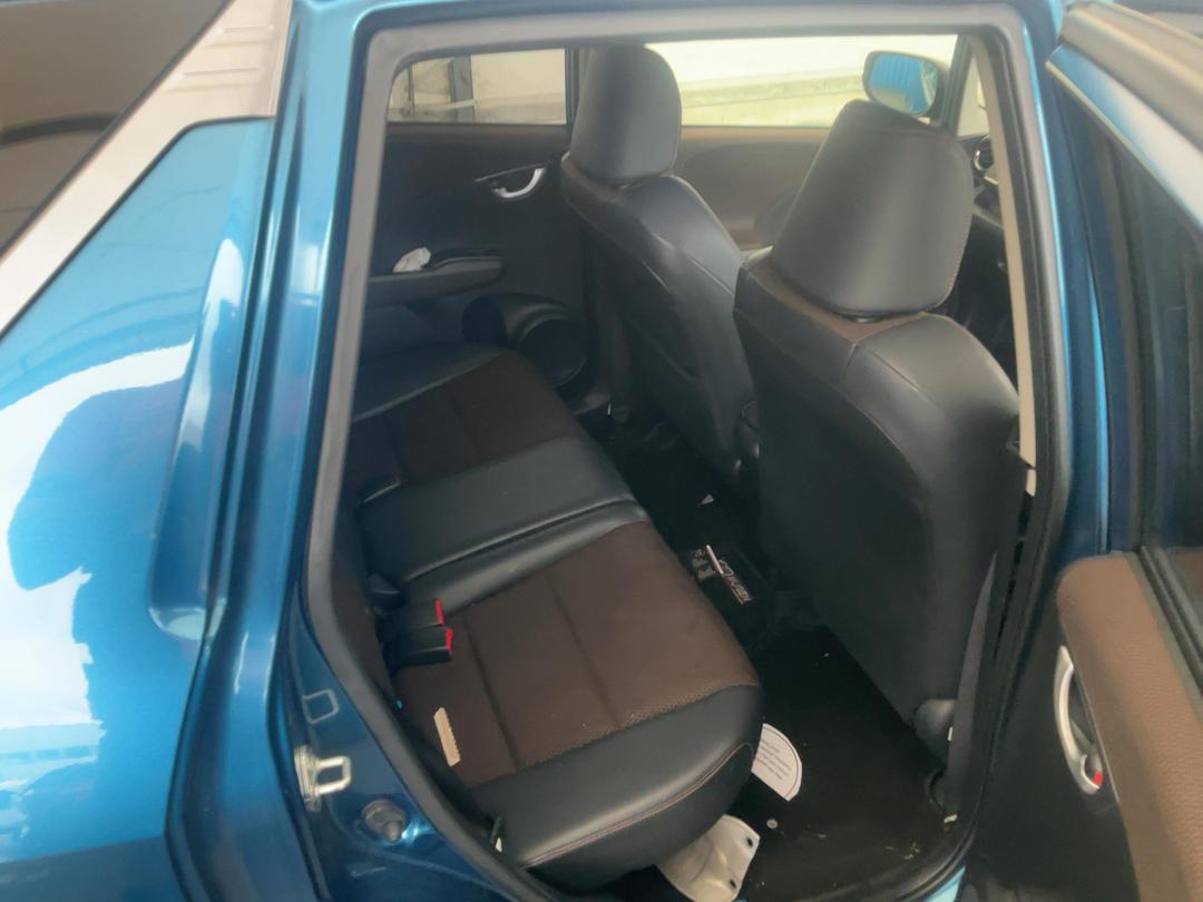 Photo '20' of Honda FIT Shuttle