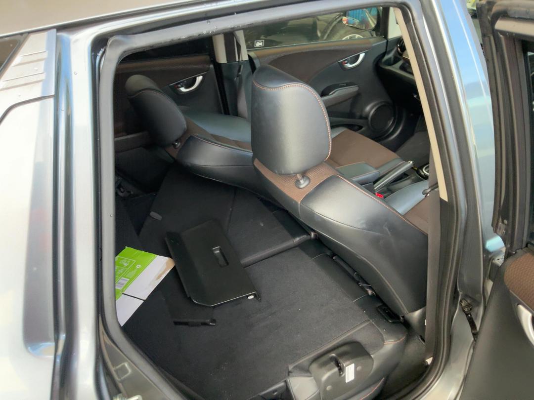 Photo '21' of Honda FIT Shuttle