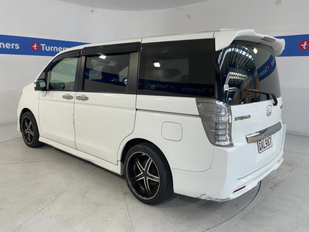 Photo '10' of Honda Stepwgn Stepwagon Spada Photo '10' of Honda Stepwgn Stepwagon Spada