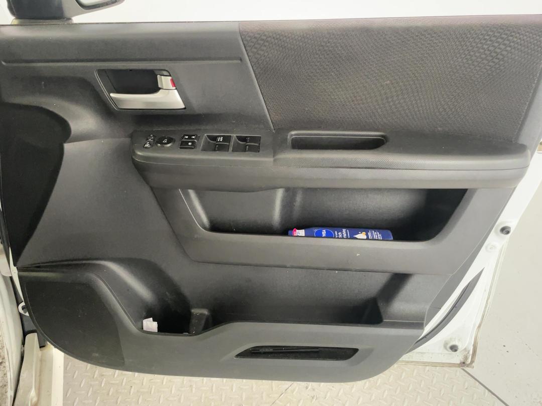 Photo '13' of Honda Stepwgn Stepwagon Spada Photo '13' of Honda Stepwgn Stepwagon Spada