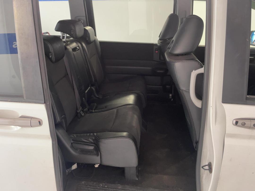 Photo '18' of Honda Stepwgn Stepwagon Spada Photo '18' of Honda Stepwgn Stepwagon Spada