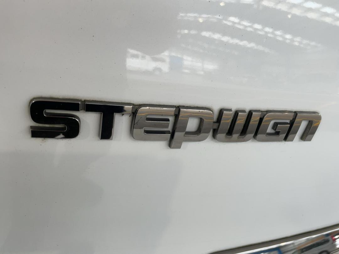 Photo '35' of Honda Stepwgn Stepwagon Spada Photo '35' of Honda Stepwgn Stepwagon Spada