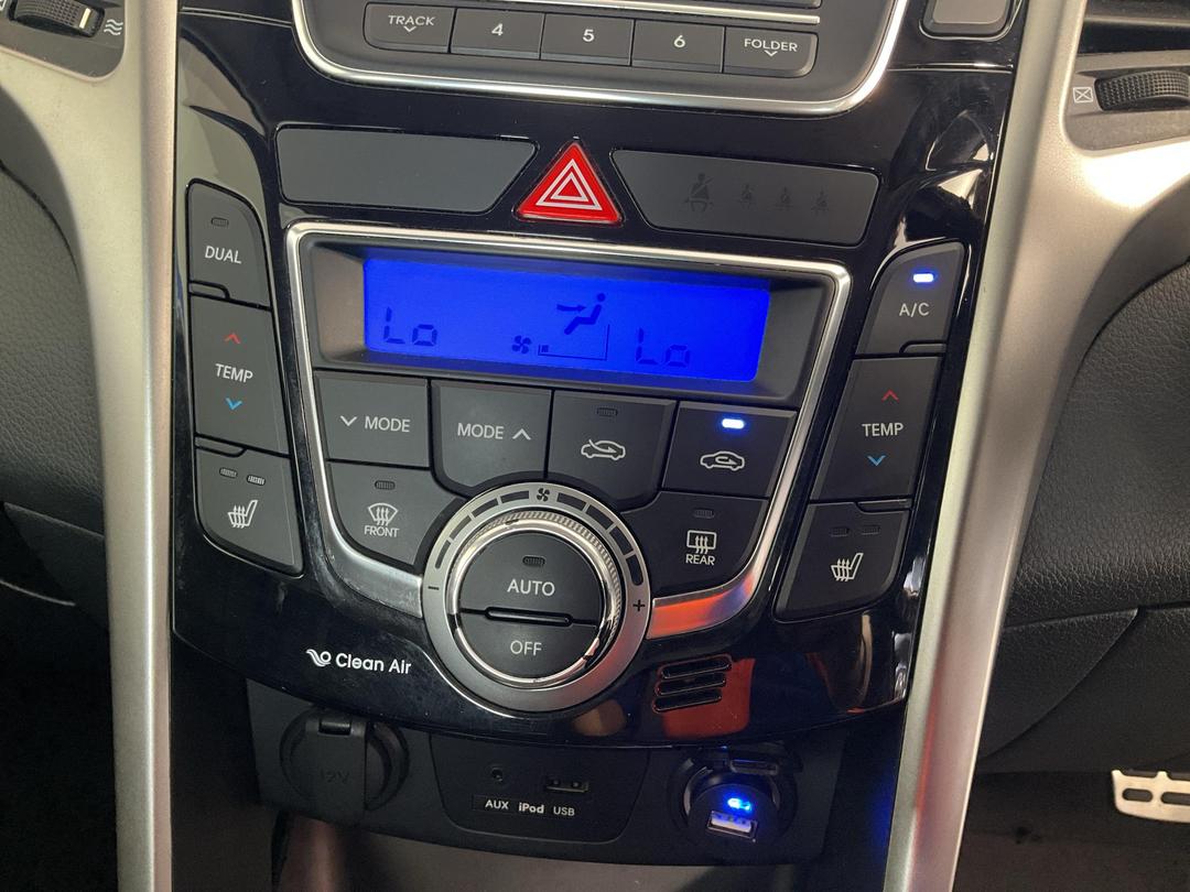 Photo '31' of Hyundai I30