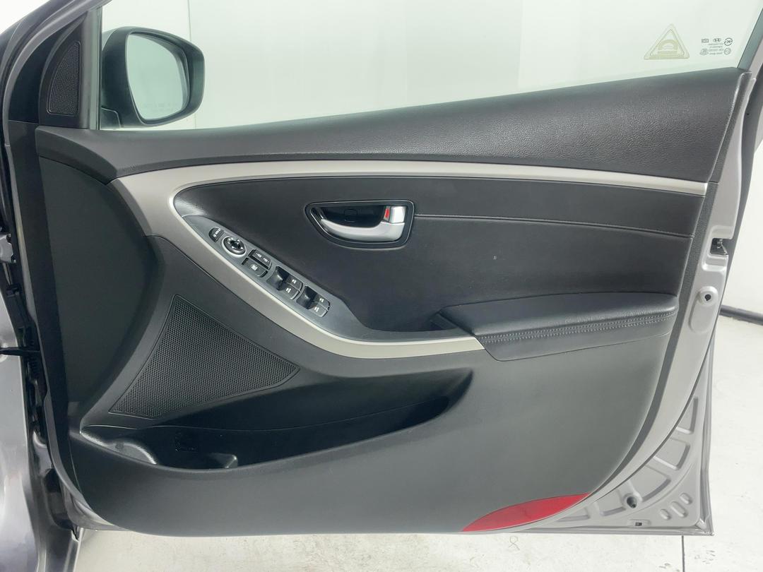 Photo '15' of Hyundai I30