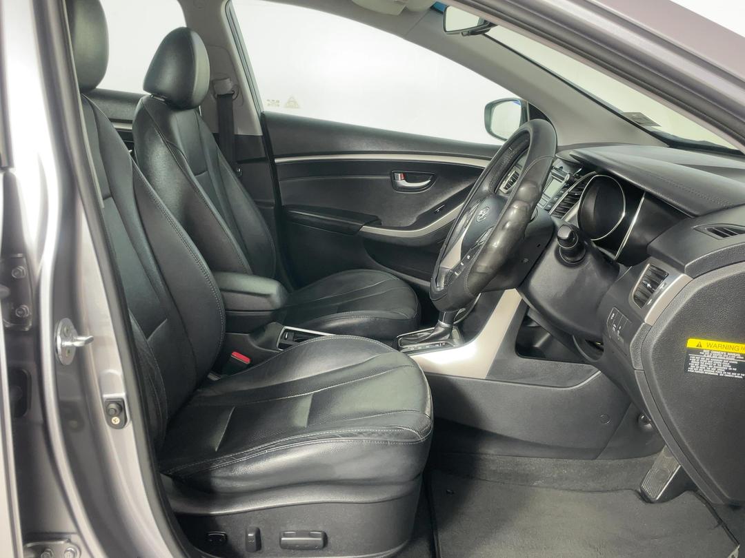 Photo '16' of Hyundai I30