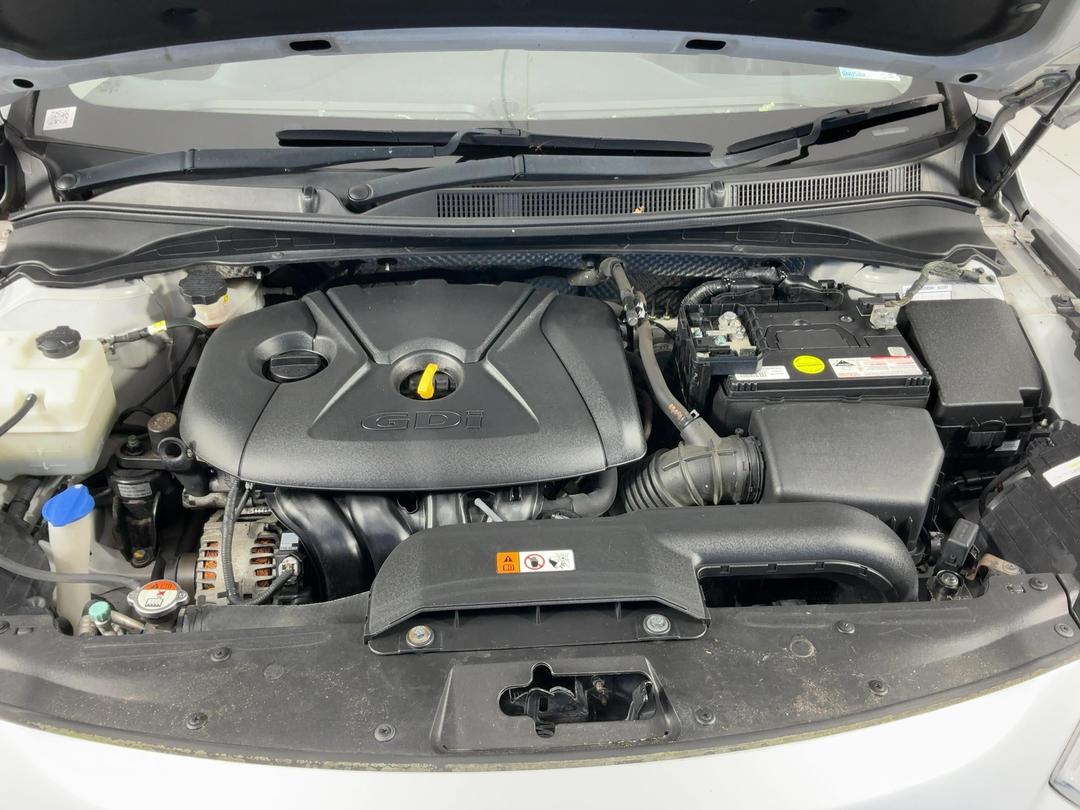 Photo '13' of Hyundai I40