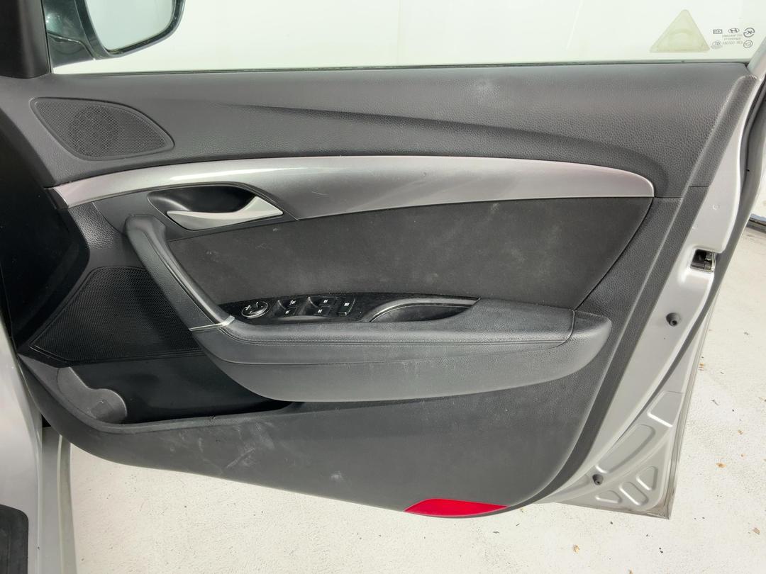 Photo '15' of Hyundai I40
