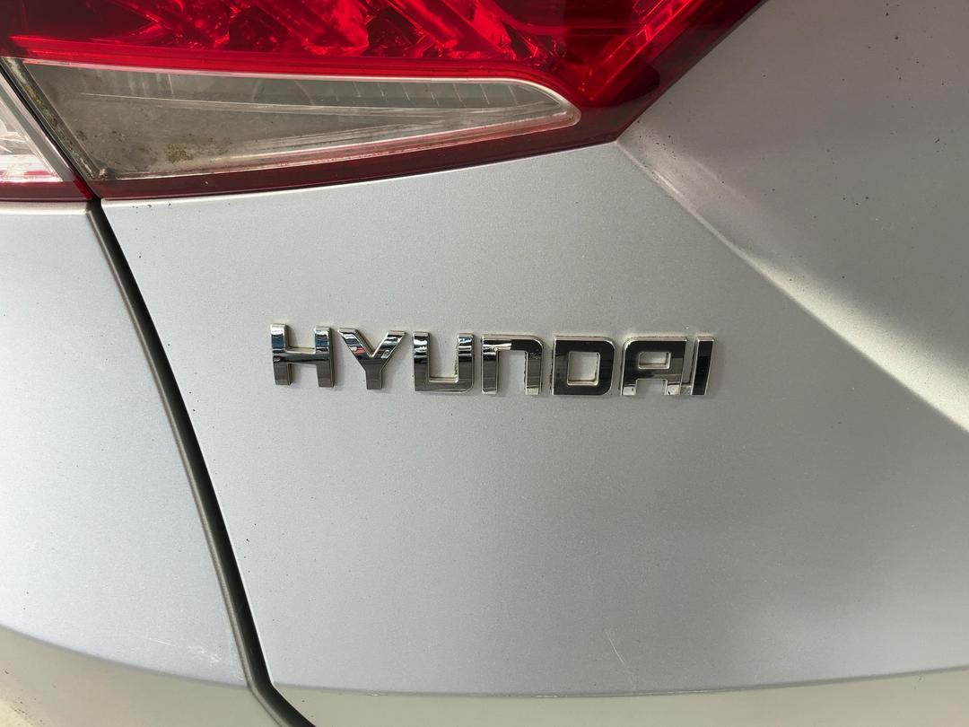 Photo '28' of Hyundai I40