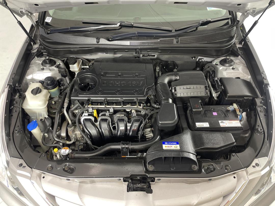 Photo '13' of Hyundai I45