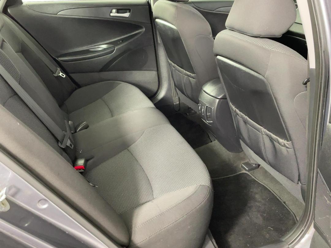 Photo '20' of Hyundai I45