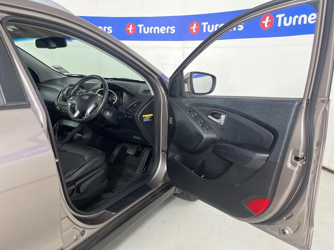 Photo '15' of Hyundai Ix35