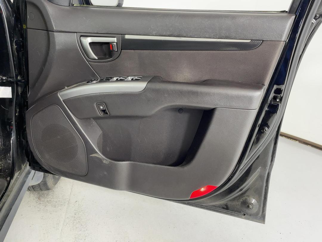 Photo '15' of Hyundai Santa FE