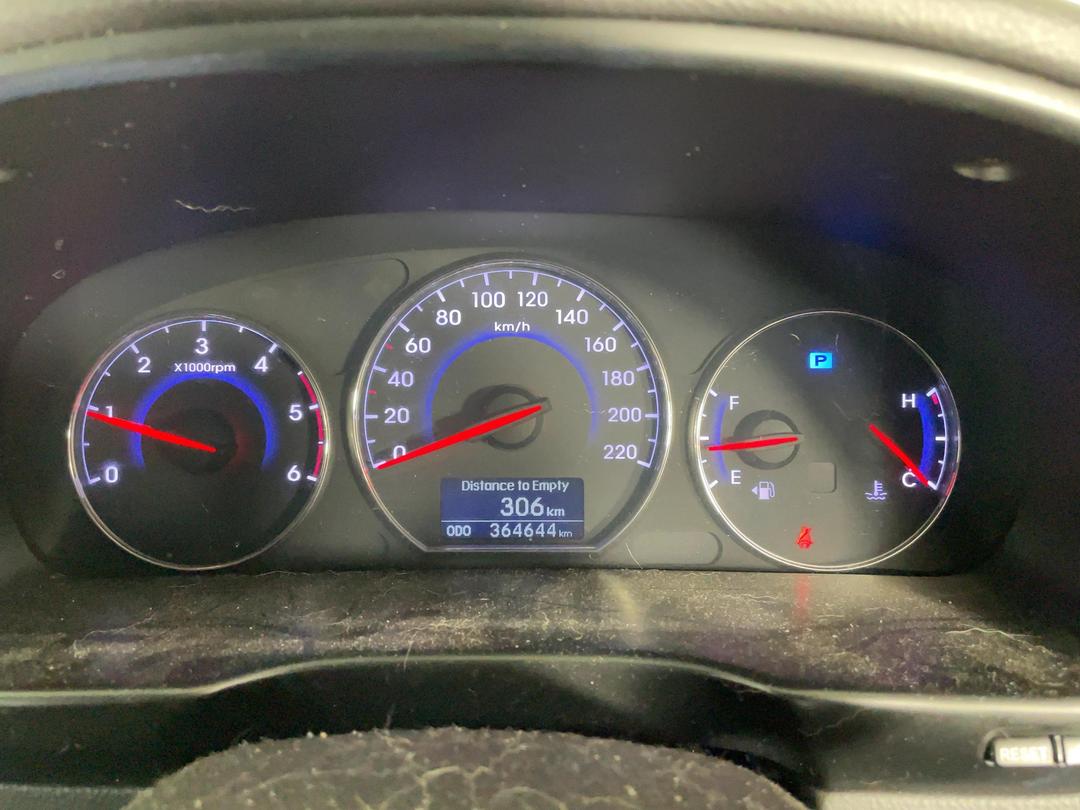 Photo '21' of Hyundai Santa FE