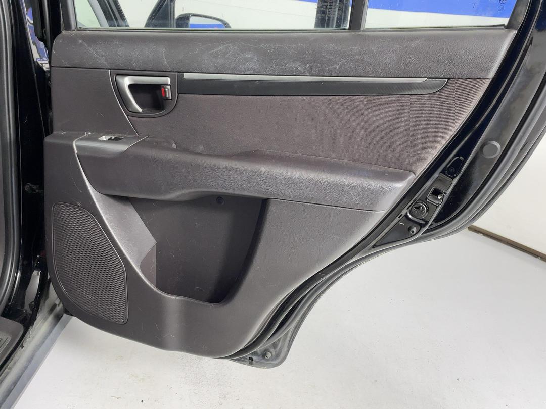 Photo '19' of Hyundai Santa FE