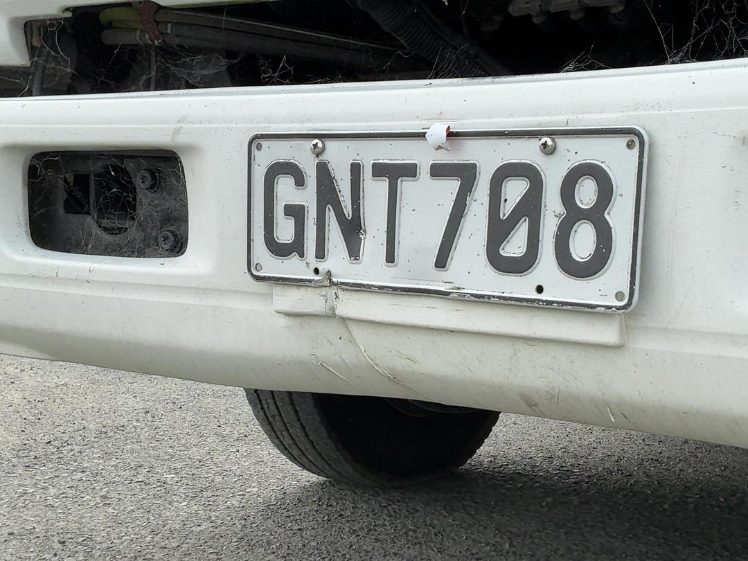 Photo '34' of Isuzu N Series NPR250S Flat Deck