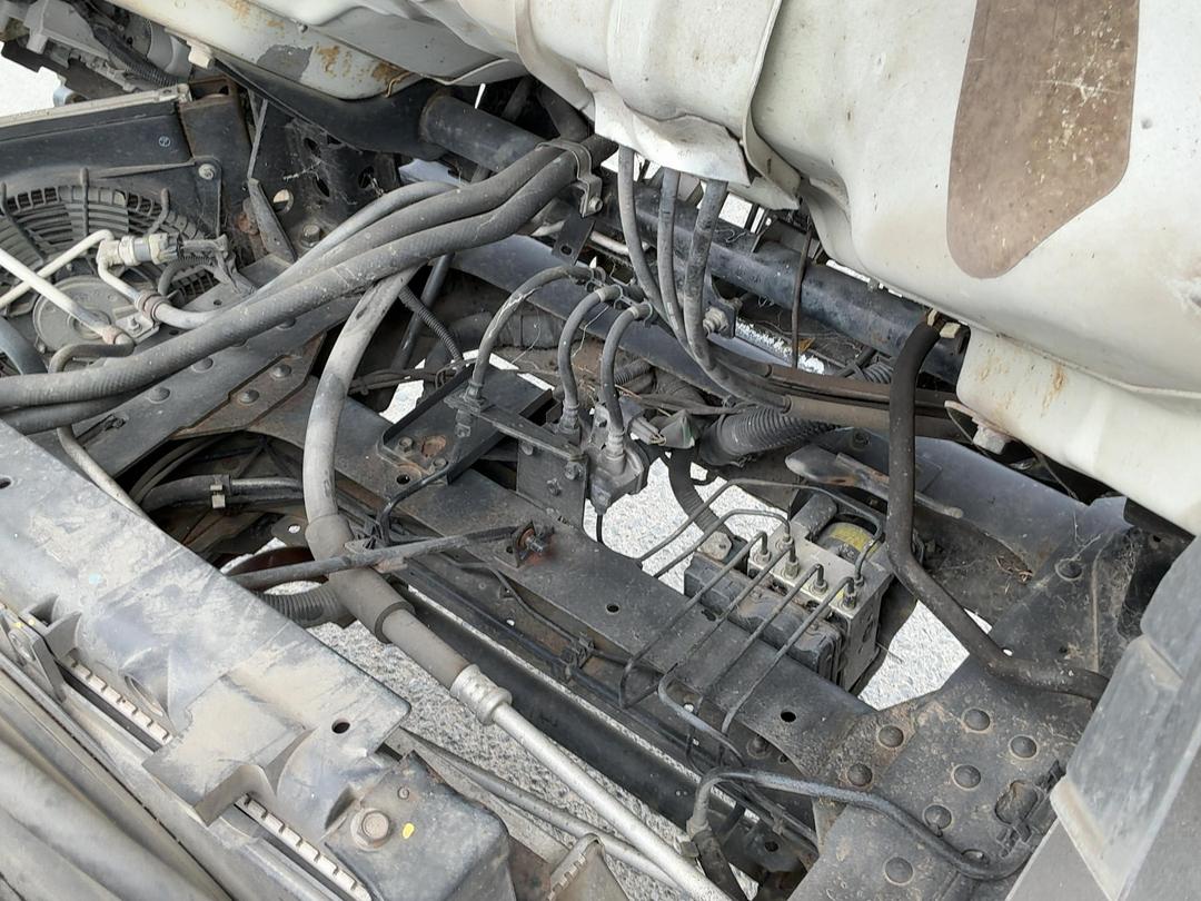 Photo '44' of Isuzu N Series NPR250S Flat Deck