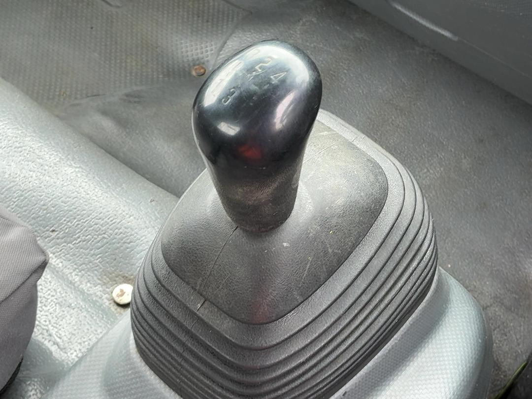 Photo '19' of Isuzu N Series NPR250S Flat Deck