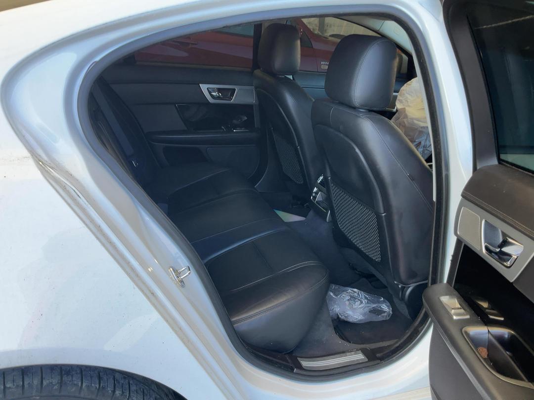 Photo '10' of Jaguar XF Luxury Photo '10' of Jaguar XF Luxury