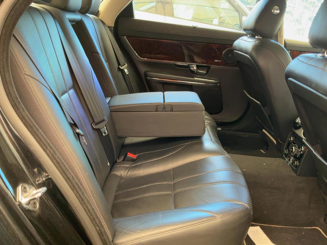 Photo '7' of Jaguar XJ 3.0S/C PL LWB Photo '7' of Jaguar XJ 3.0S/C PL LWB