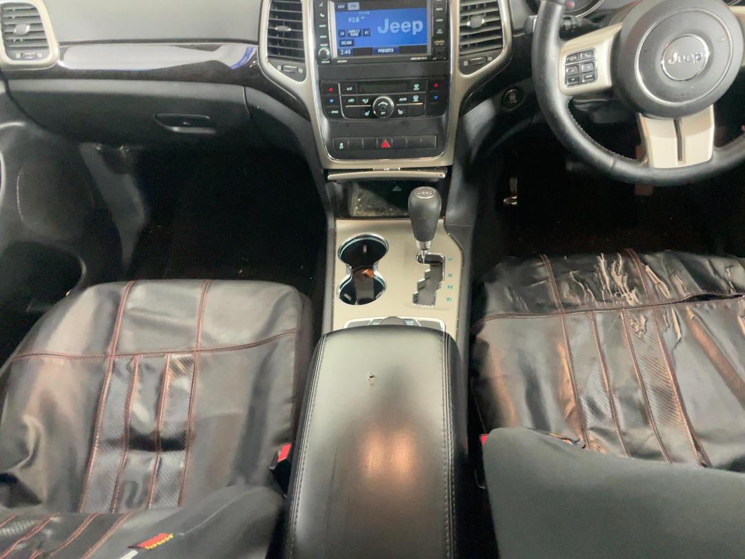 Photo '20' of Jeep Grand Cherokee Laredo Photo '20' of Jeep Grand Cherokee Laredo