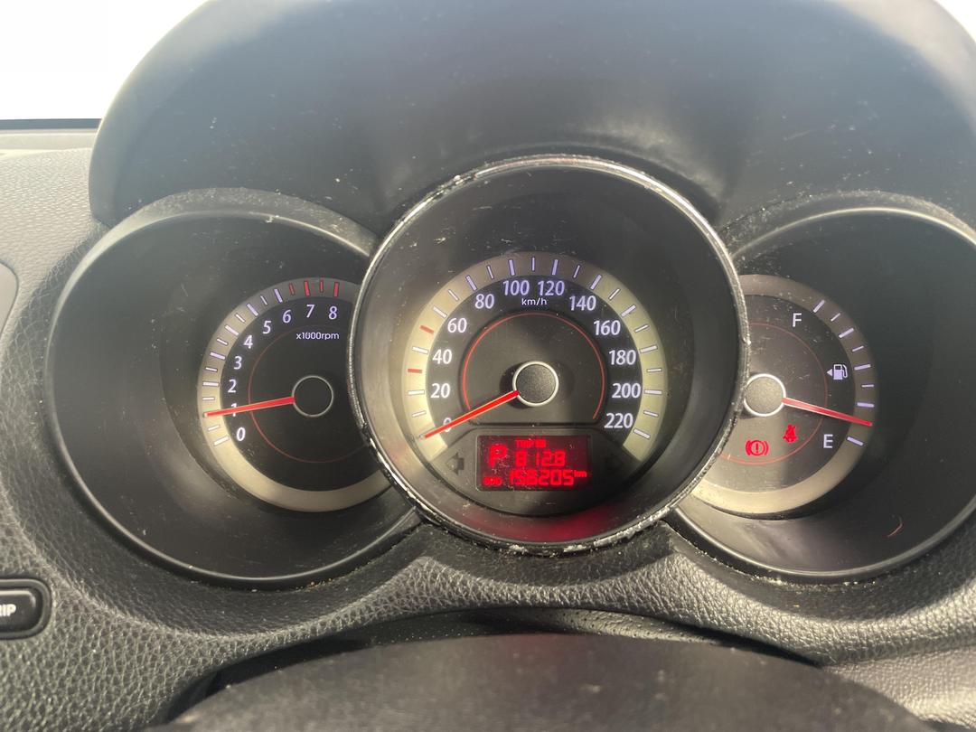 Photo '21' of KIA Cerato