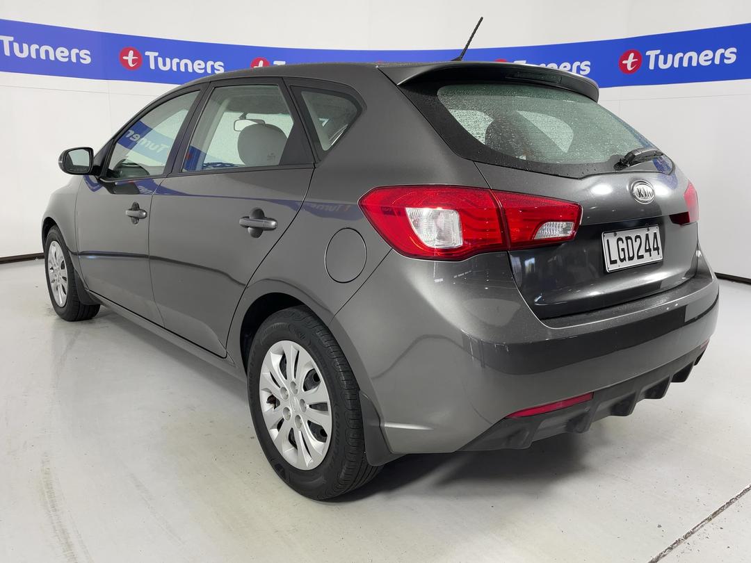 Photo '5' of KIA Cerato