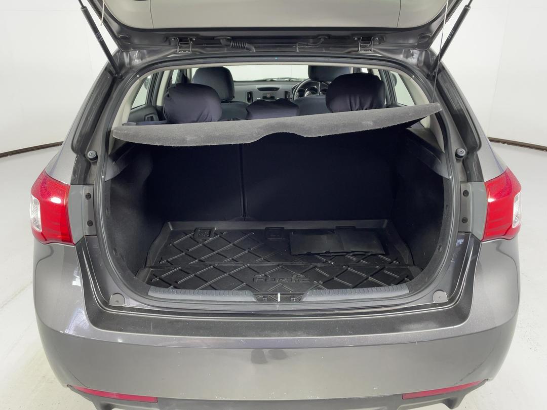 Photo '14' of KIA Cerato
