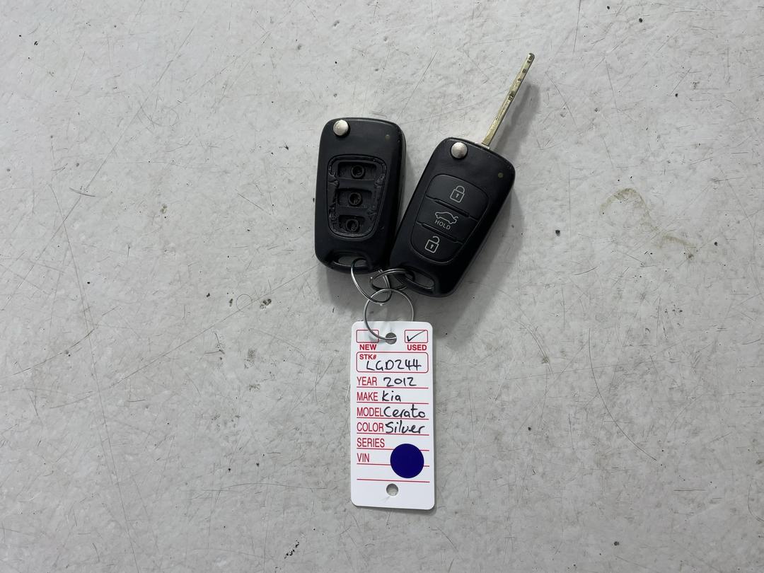 Photo '22' of KIA Cerato