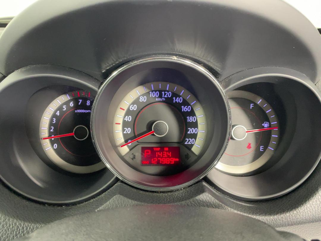 Photo '21' of KIA Cerato
