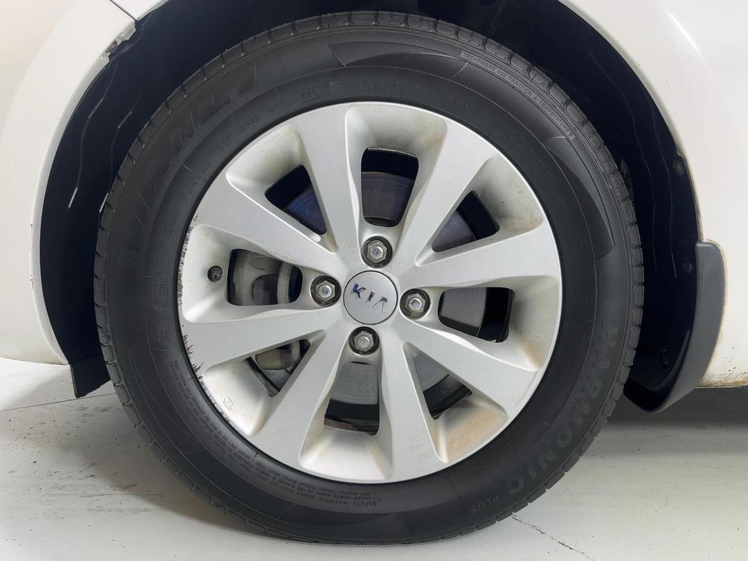 Photo '10' of KIA RIO