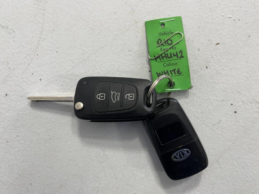 Photo '22' of KIA RIO
