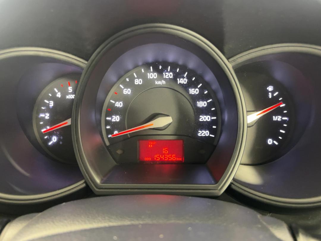 Photo '21' of KIA RIO