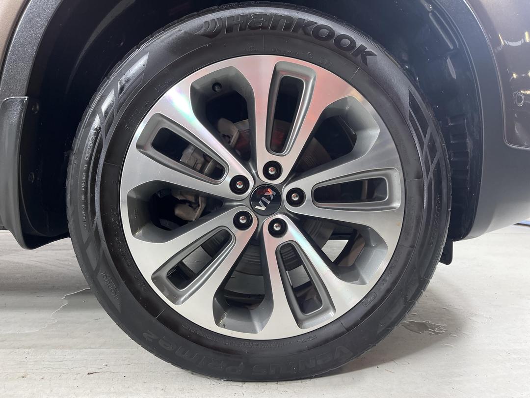 Photo '9' of KIA Sorento