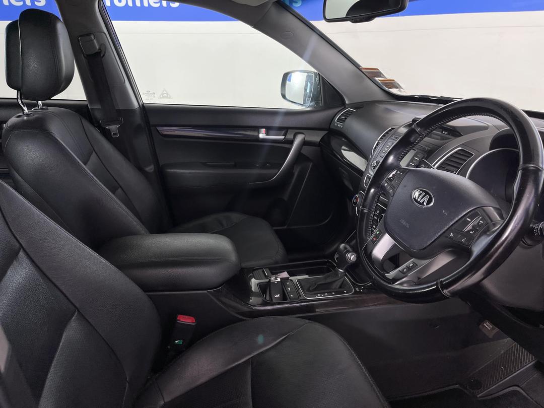 Photo '16' of KIA Sorento