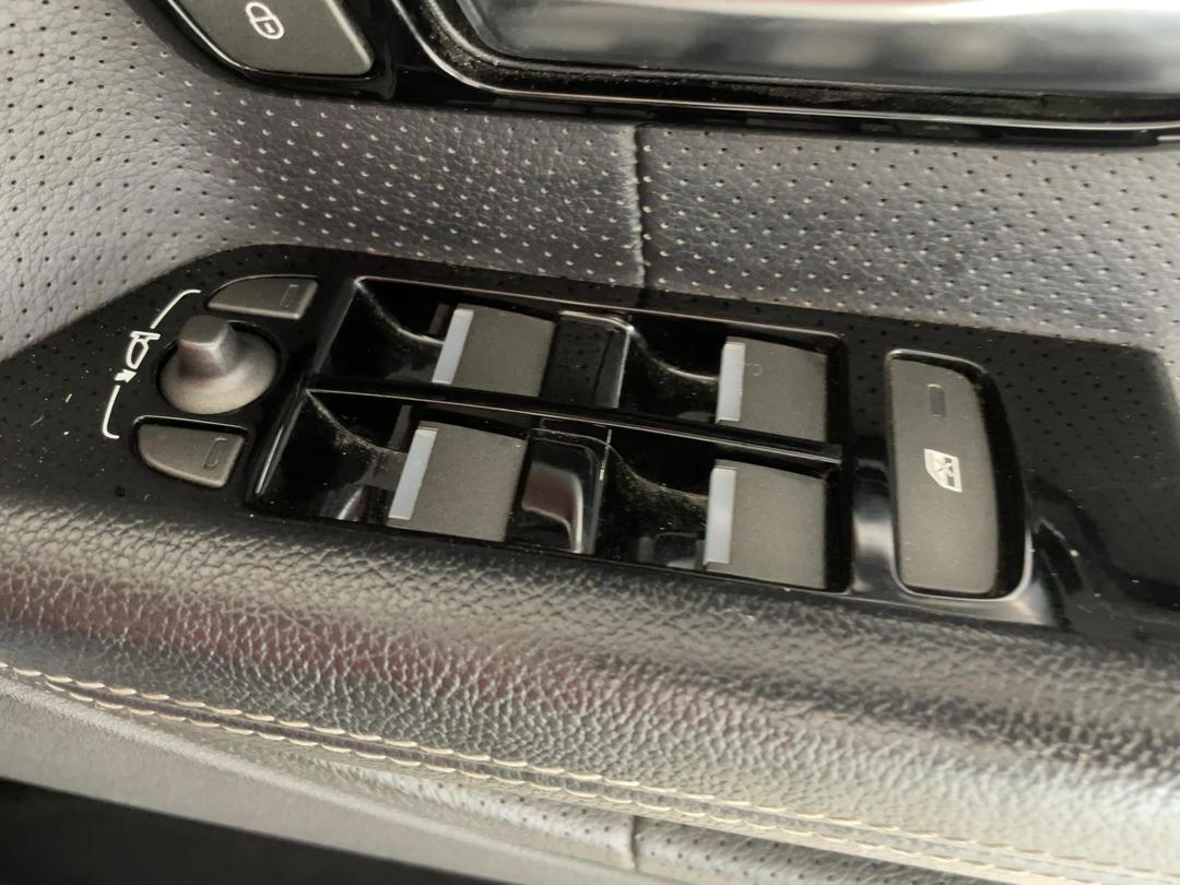 Photo '24' of Land Rover Range Rover Evoque