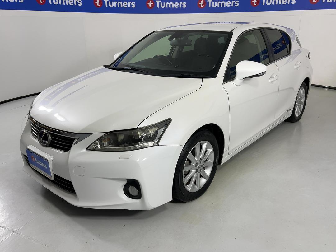 Photo '4' of Lexus CT200H