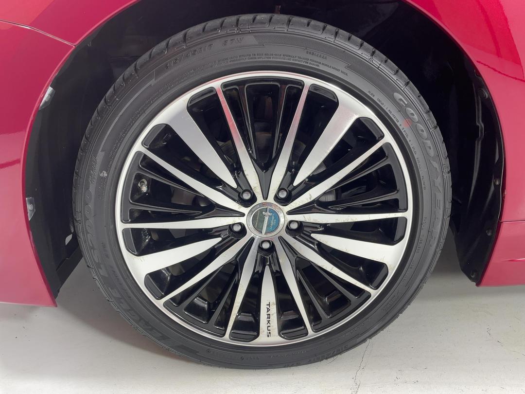 Photo '10' of Lexus CT200H