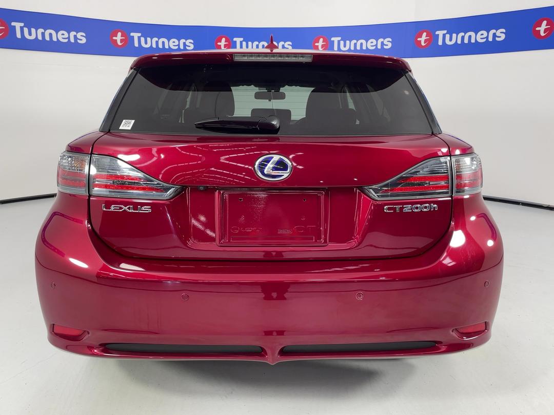 Photo '6' of Lexus CT200H