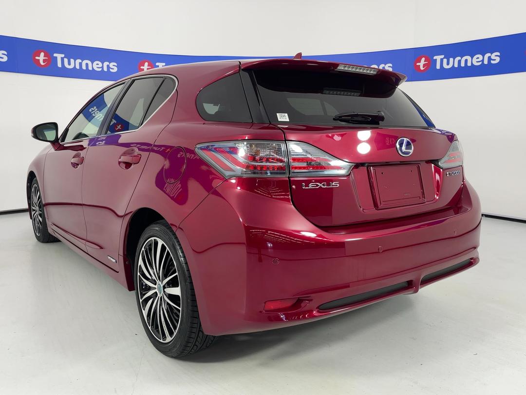 Photo '5' of Lexus CT200H