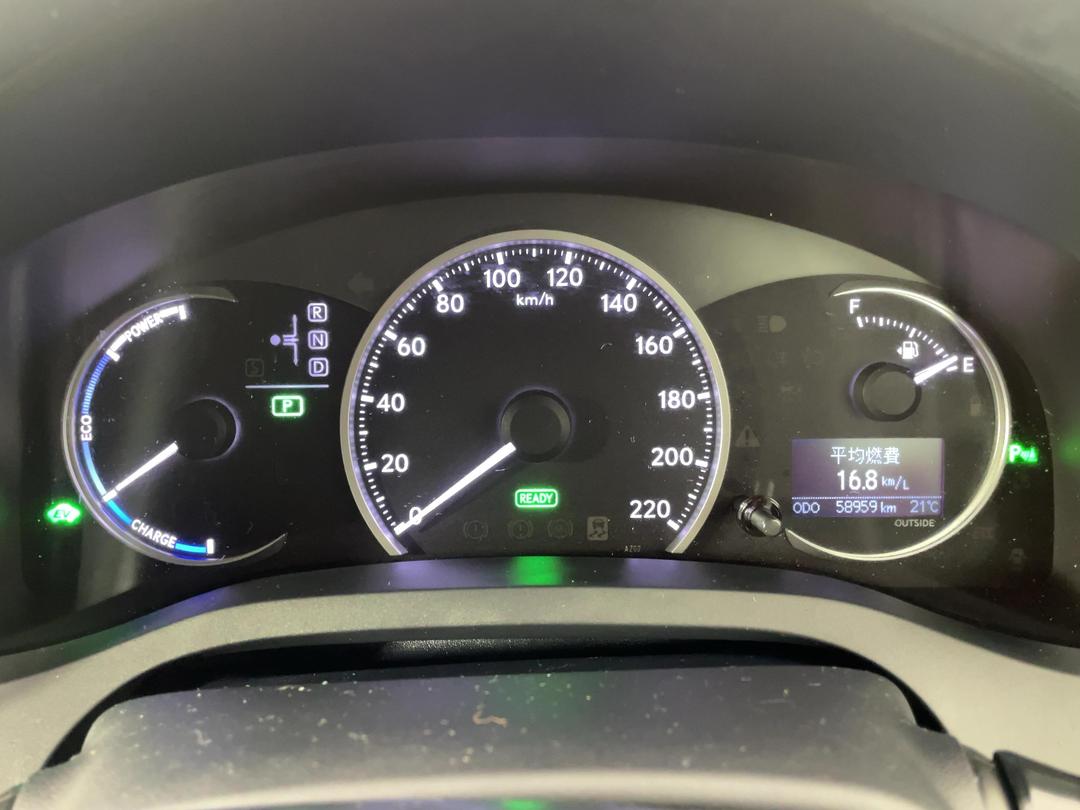 Photo '21' of Lexus CT200H