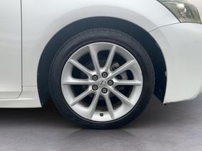 Photo '9' of Lexus CT200H