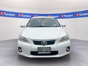Photo '2' of Lexus CT200H