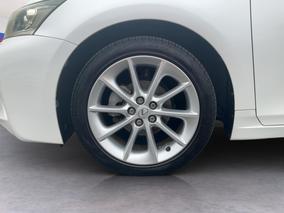 Photo '10' of Lexus CT200H