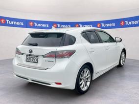 Photo '7' of Lexus CT200H
