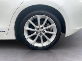 Photo '11' of Lexus CT200H