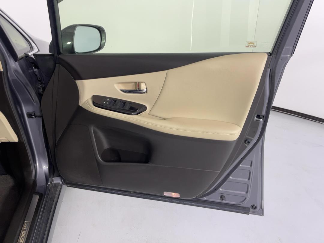 Photo '15' of Lexus HS250H