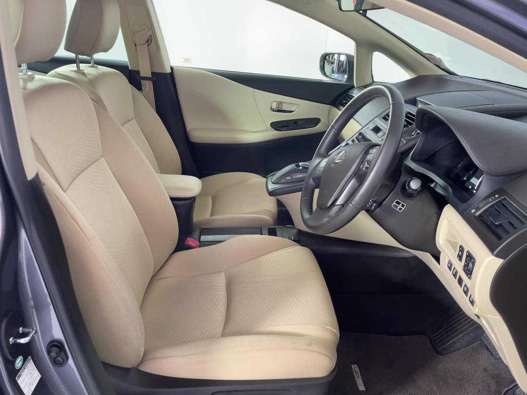 Photo '16' of Lexus HS250H