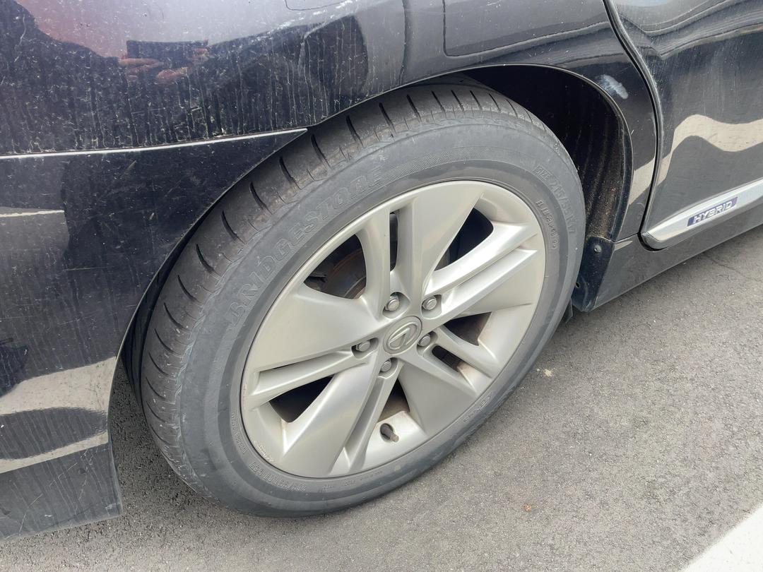Photo '10' of Lexus HS250H
